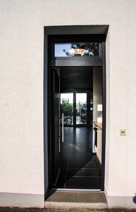 neubau eingang 1